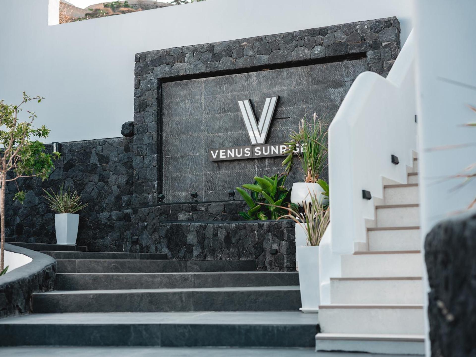 Venus Sunrise Suites & Villas Vourvoúlos Extérieur photo